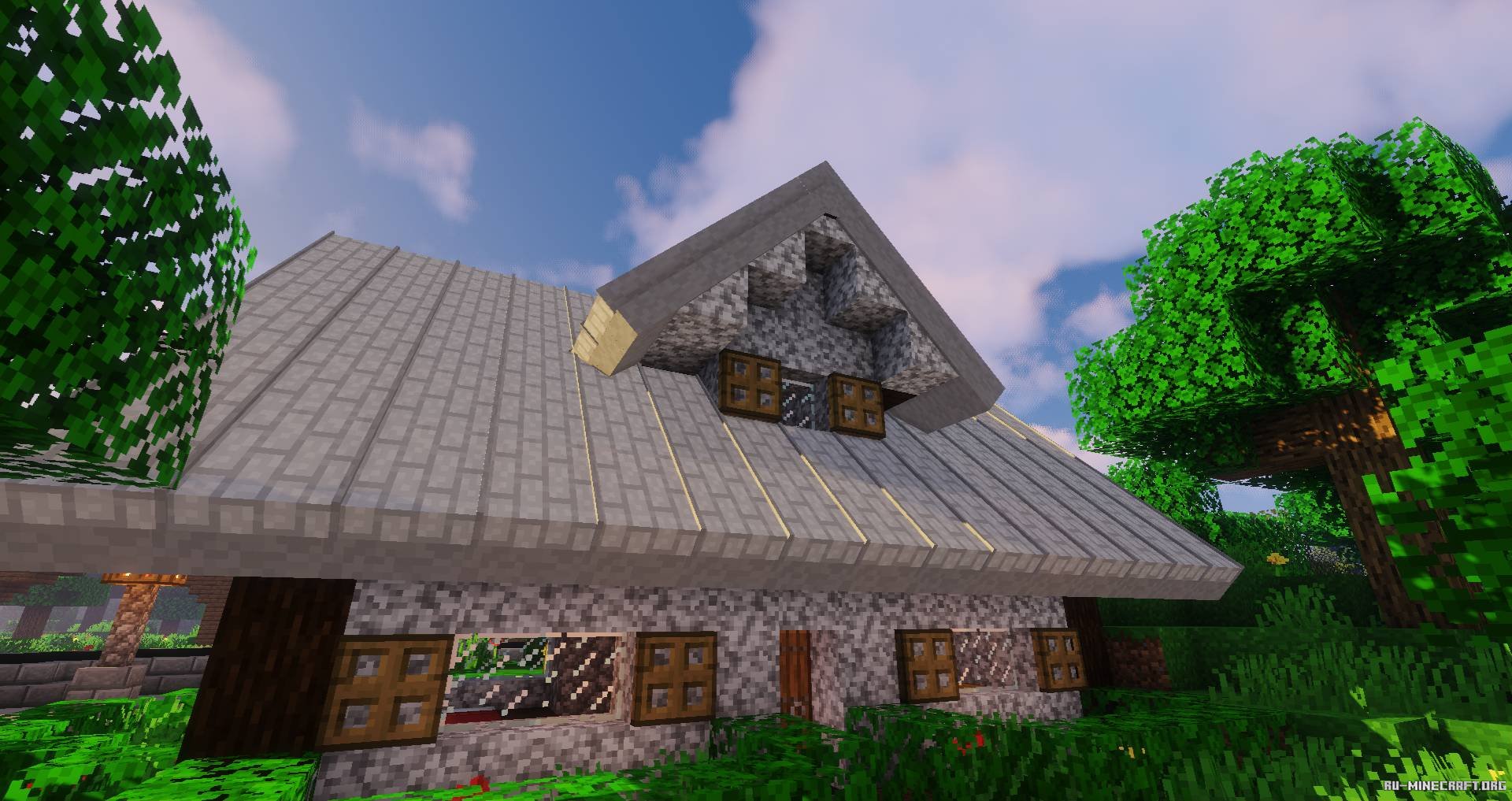 Скачать Macaw’s Roofs для Minecraft 1.19.2.